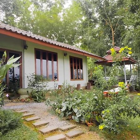 ภูริรักษ์ โฮมสเตย์ Ban Pha Saeng Lang المظهر الخارجي الصورة